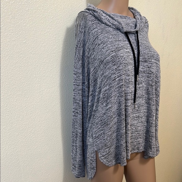 Calvin Klein Gray Hooded Poncho with Drawstring - Picture 4 of 7